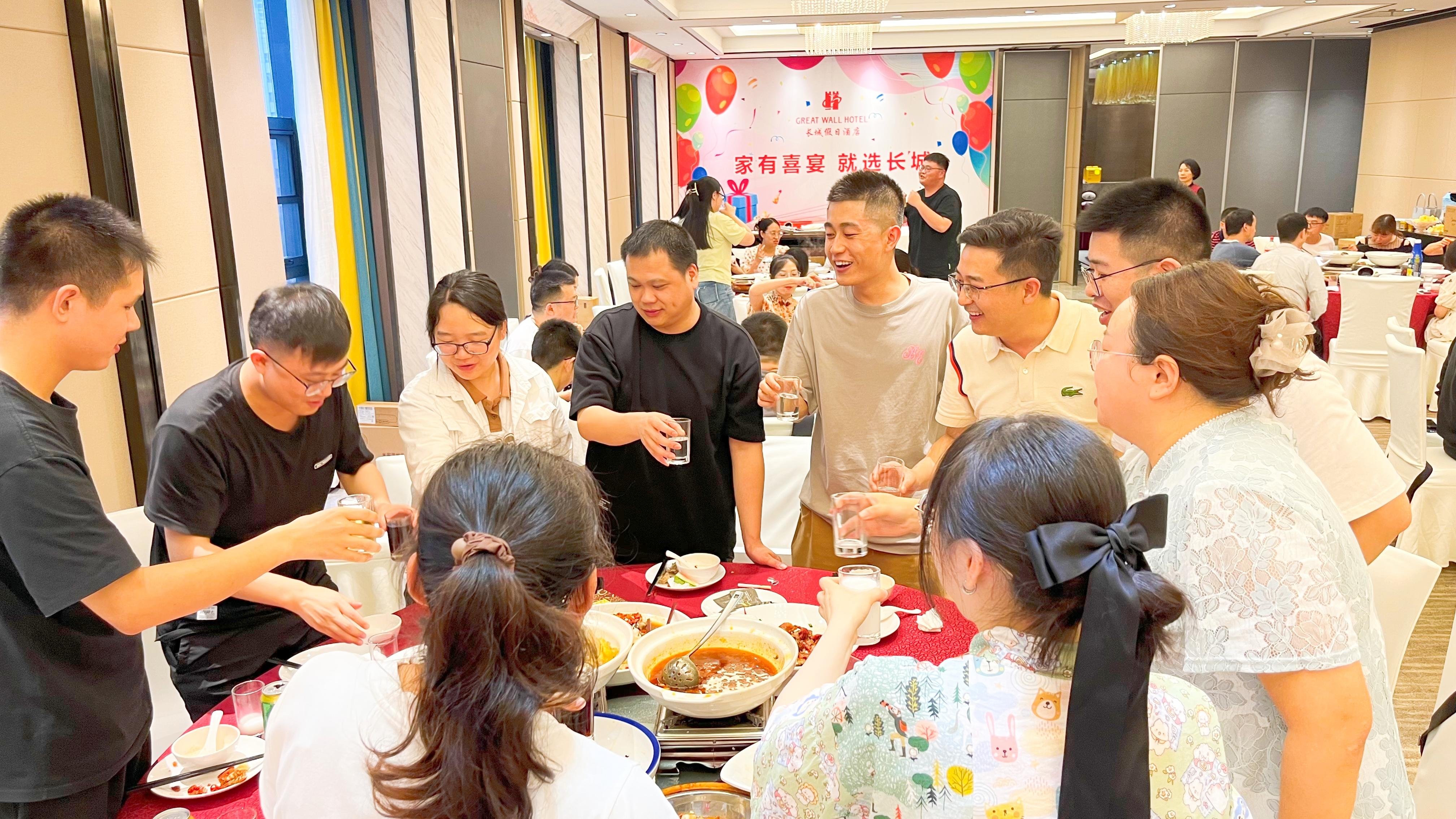 厲兵秣馬 全力以赴 | 湖北納新網(wǎng)絡科技有限公司年中總結暨表彰大會圓滿召開！25